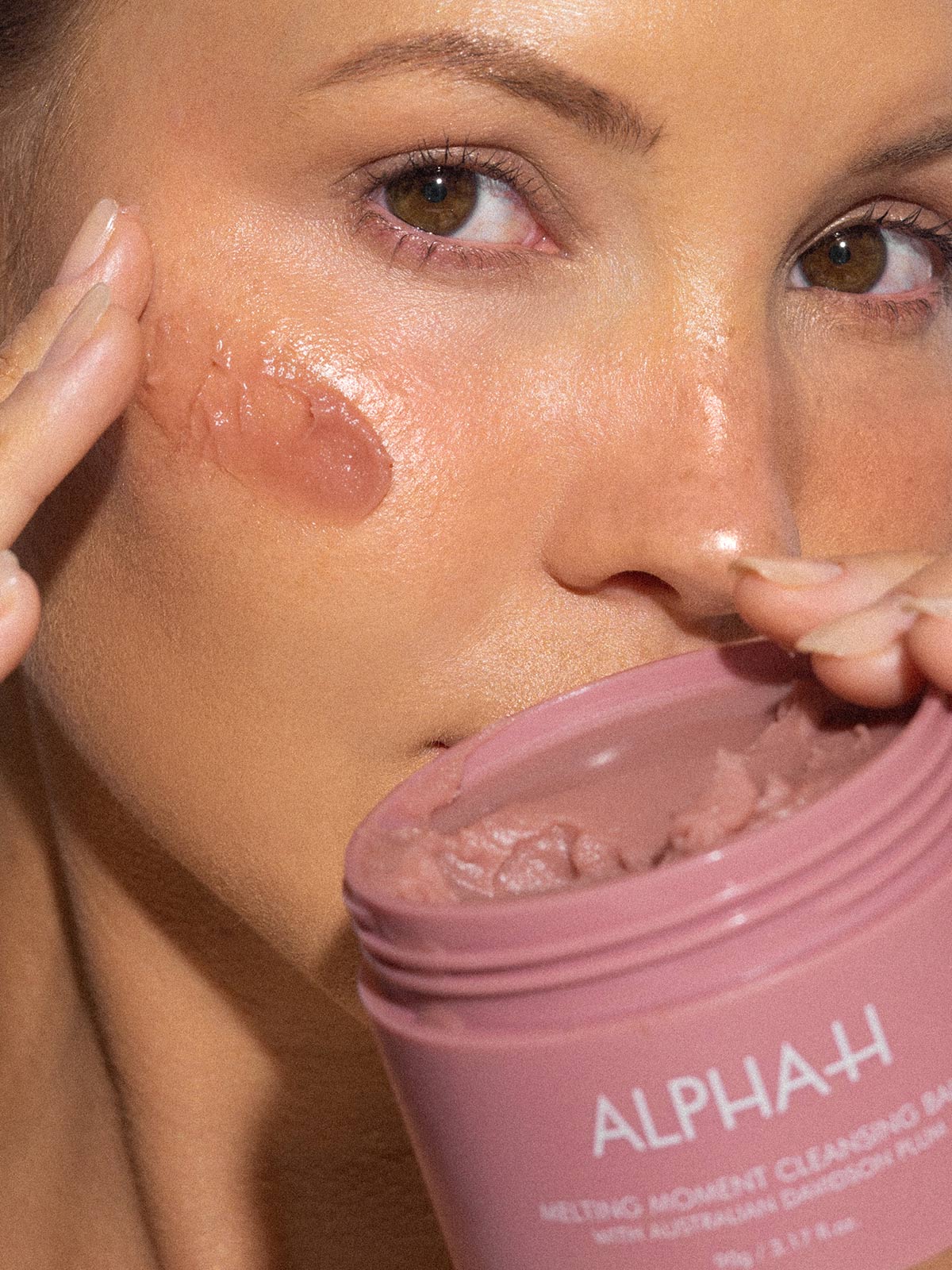 Melting Moment Cleansing Balm Plum